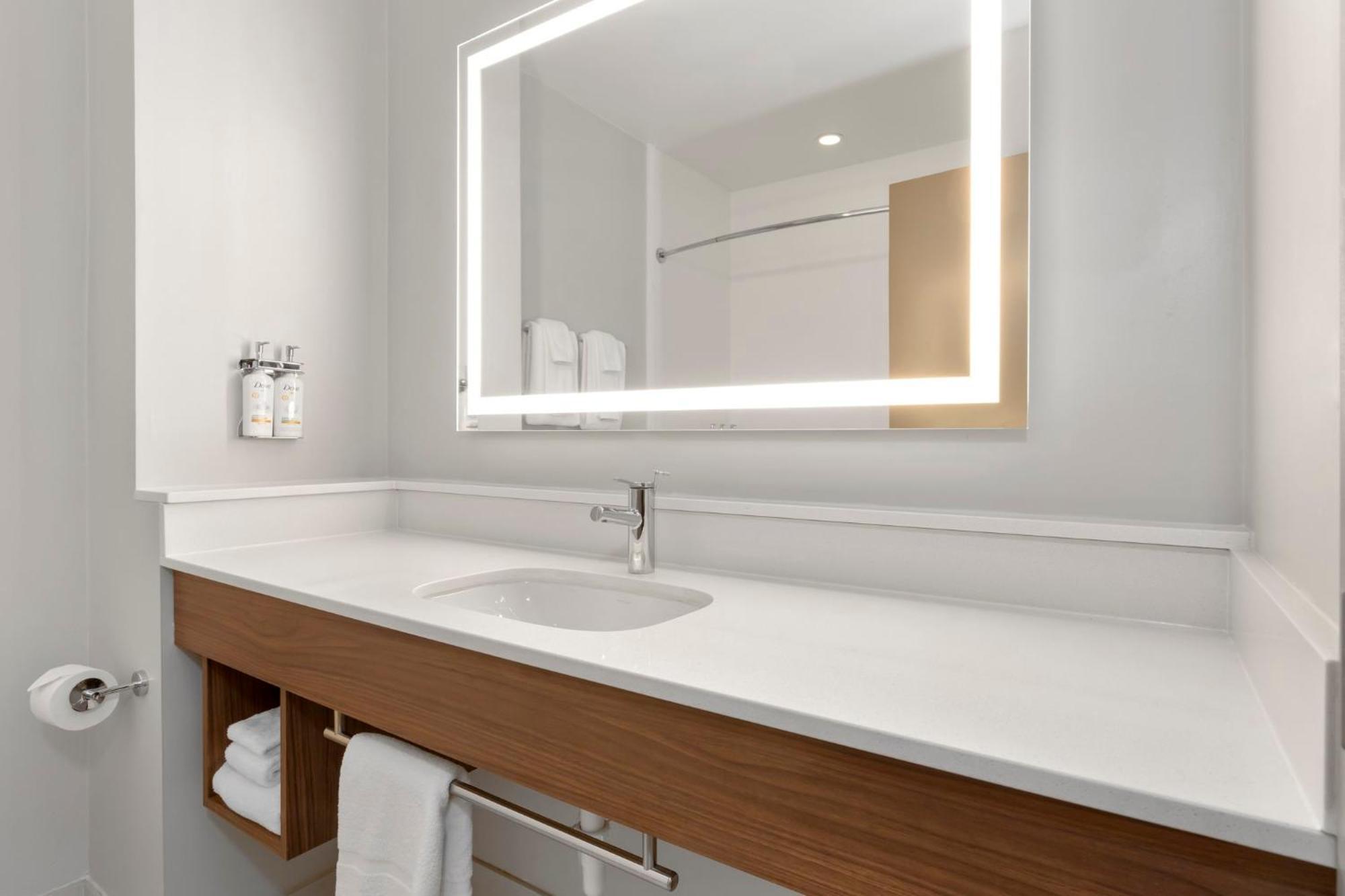 Holiday Inn Express Hotel & Suites West Coxsackie By Ihg Buitenkant foto